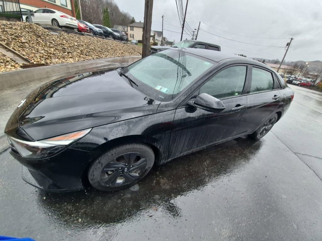 Used 2021 Hyundai Elantra SEL image 4