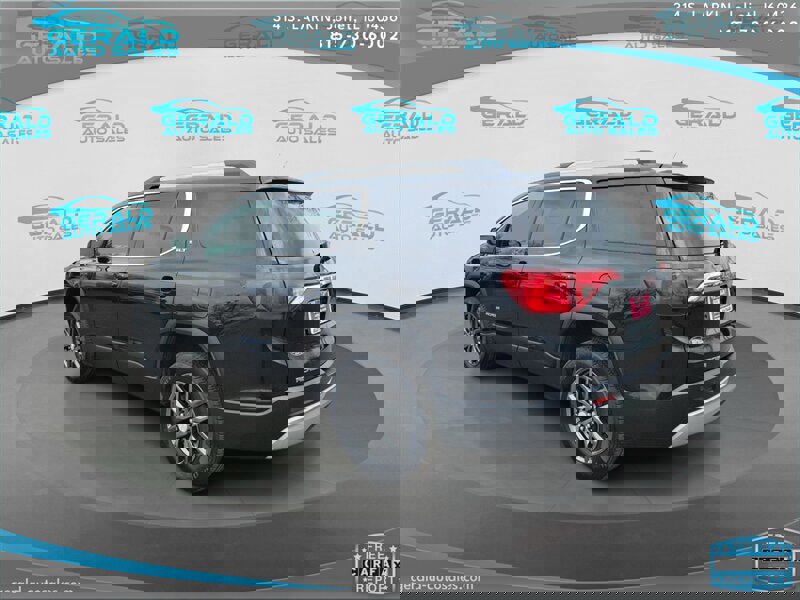 Used 2018 GMC Acadia SLT FWD image 8