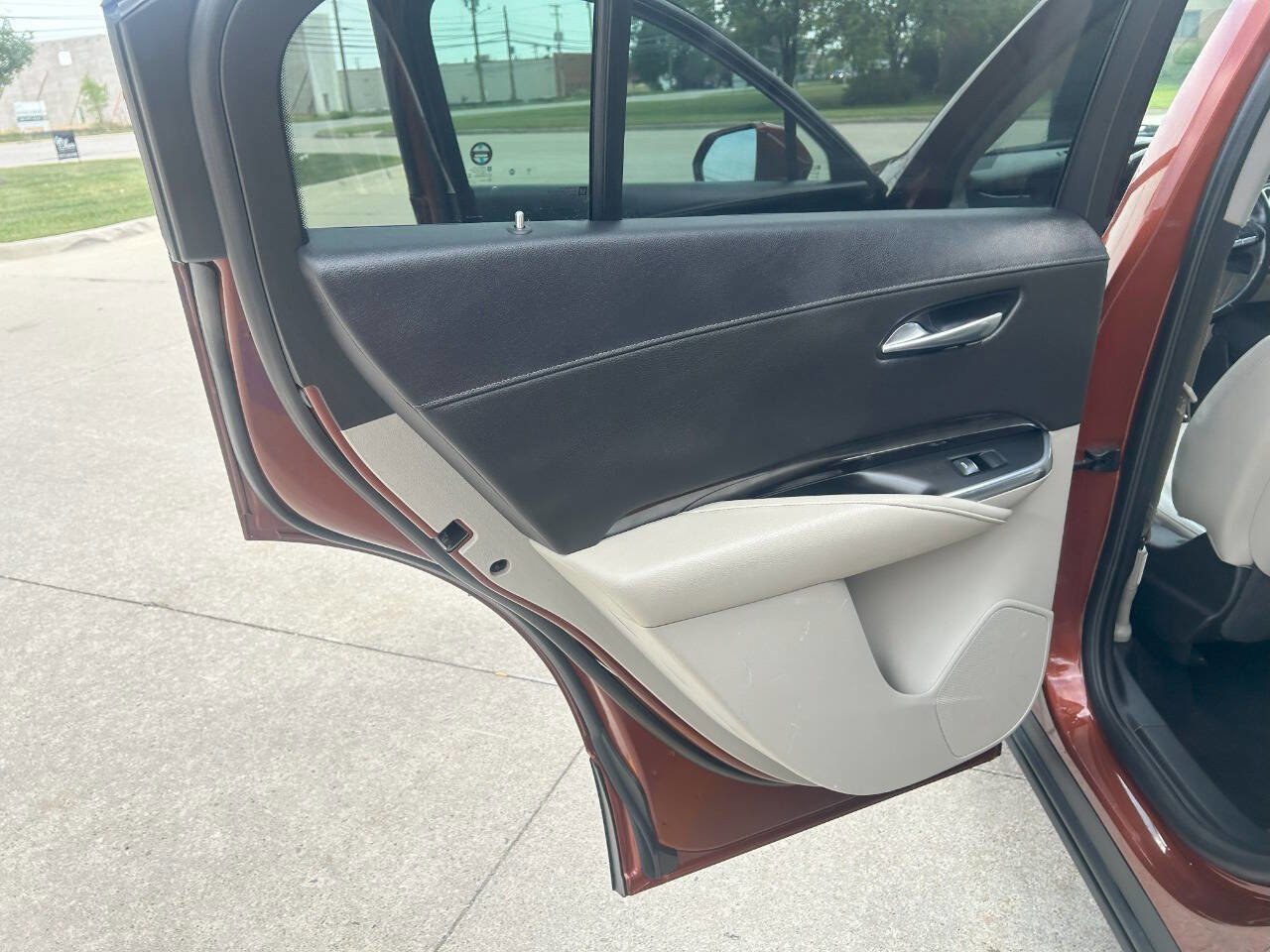 Used 2020 Cadillac XT4 Luxury image 28