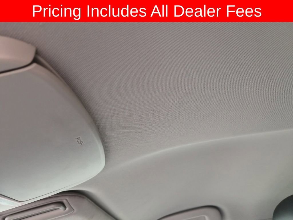 Used 2021 Toyota Camry SE FWD image 9