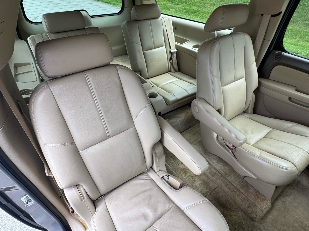 Used 2007 GMC Yukon XL SLT w/ SLT Preferred Equipment Group RWD image 33