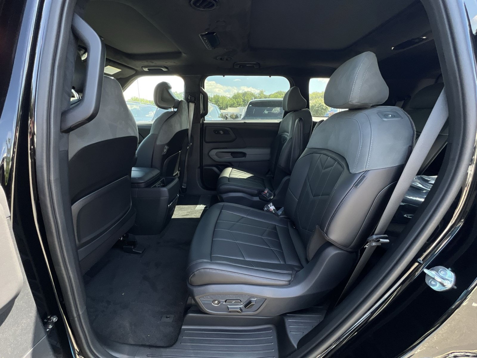 New 2027 Kia Telluride X-Line SX Prestige w/ Executive Package AWD/4WD image 30