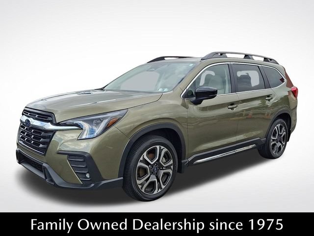 Used 2025 Subaru Ascent Limited AWD/4WD image 3