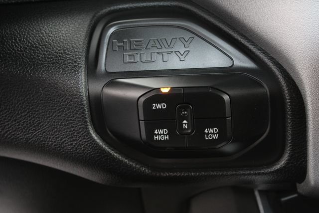 Used 2025 RAM 3500 Big Horn AWD/4WD image 38