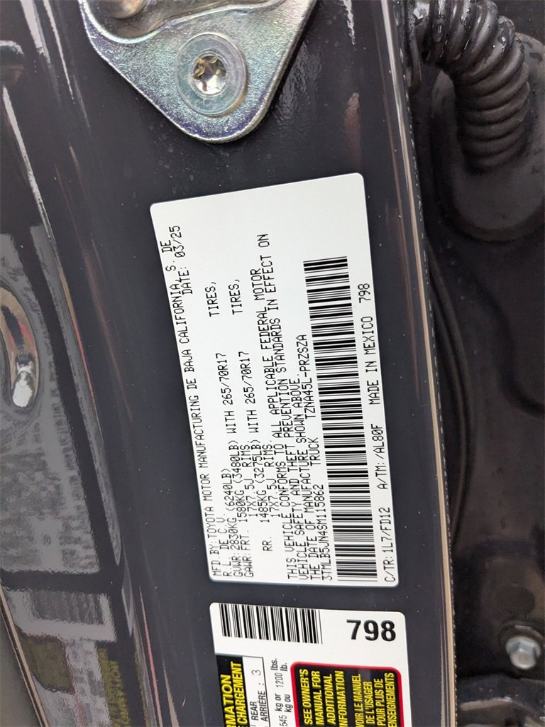 Used 2025 Toyota Tacoma TRD Off-Road image 29