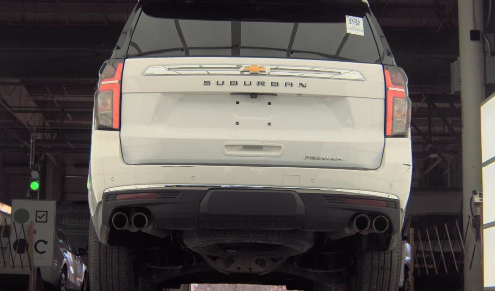 Used 2023 Chevrolet Suburban Premier image 26