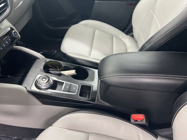 Used 2023 Ford Escape Platinum image 15