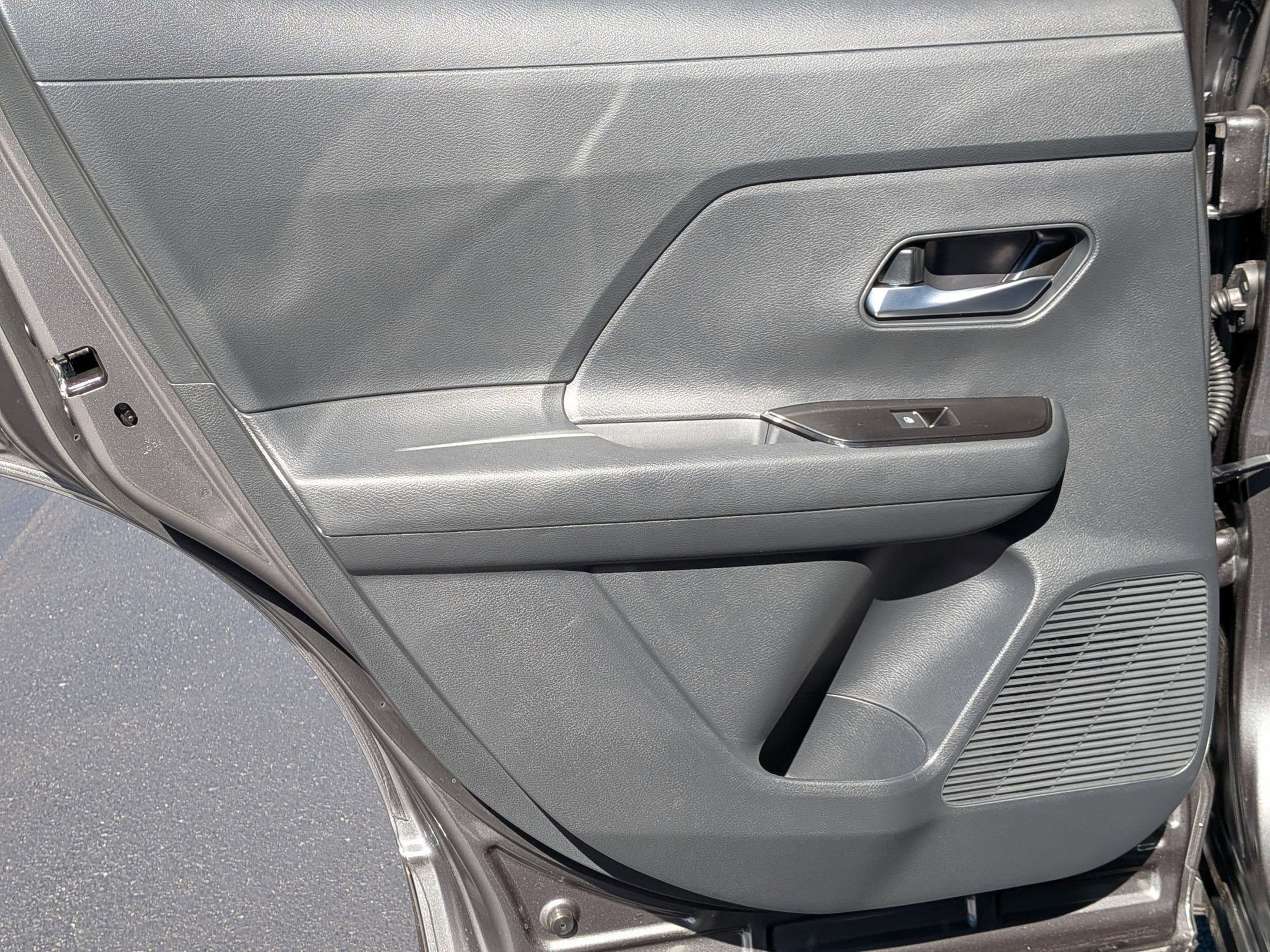 New 2026 Nissan Kicks SR FWD image 25