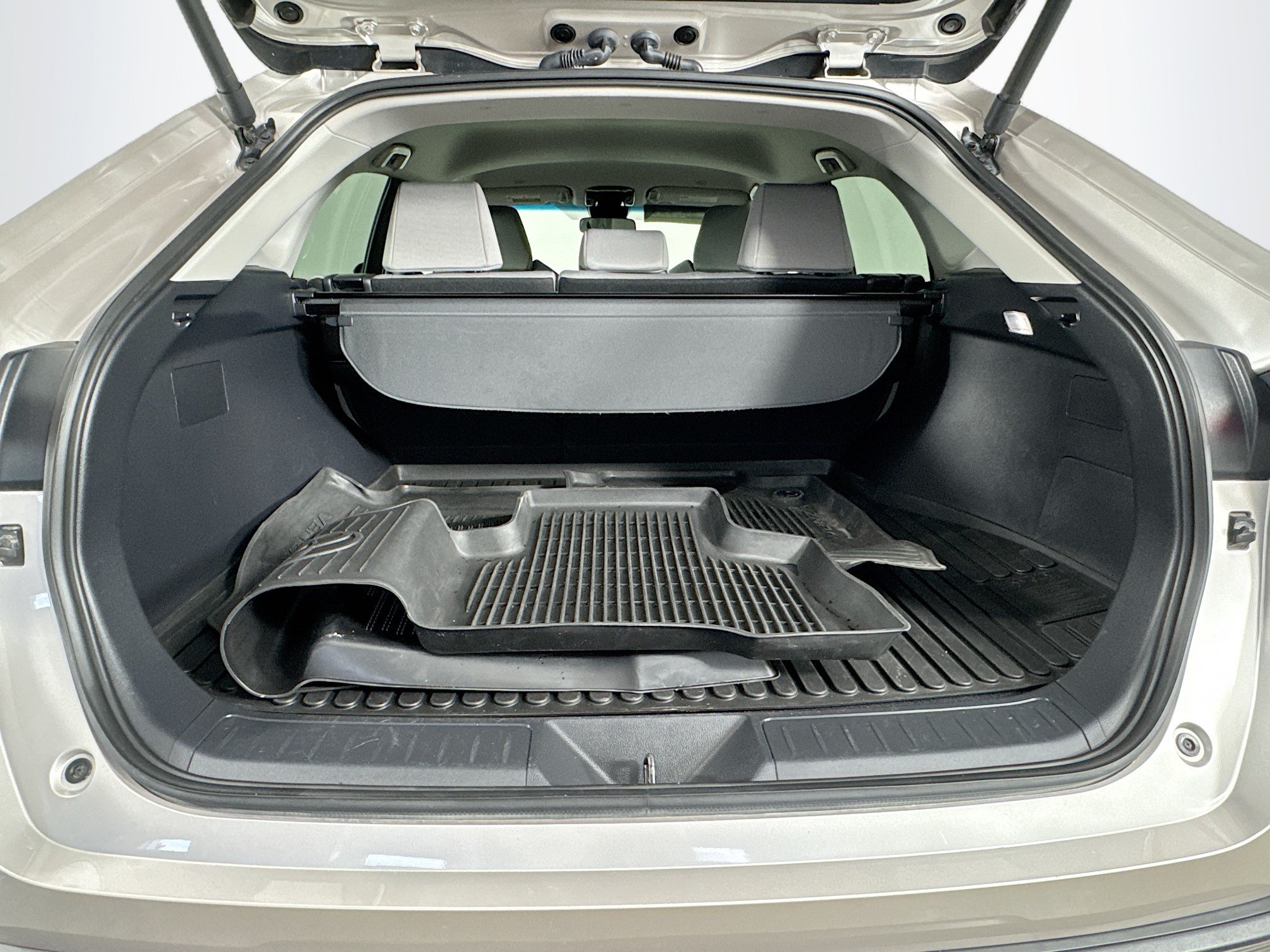 Certified 2024 Toyota Venza LE AWD/4WD image 25