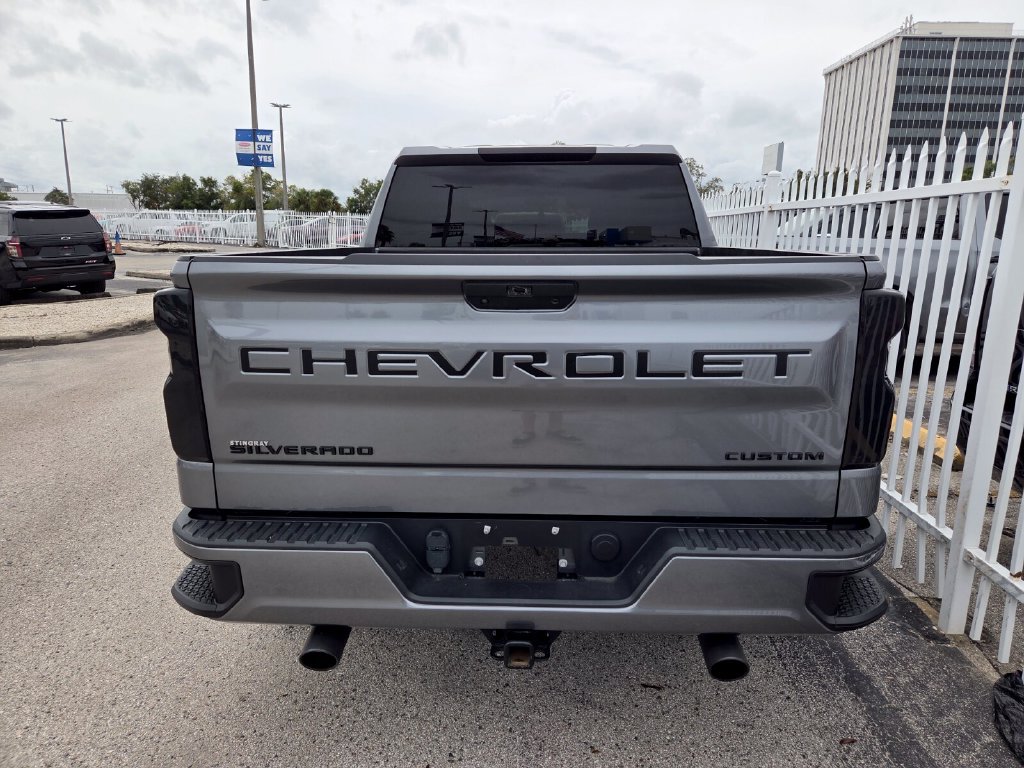 Used 2022 Chevrolet Silverado 1500 Custom w/ LPO, Dark Essentials Package RWD image 8