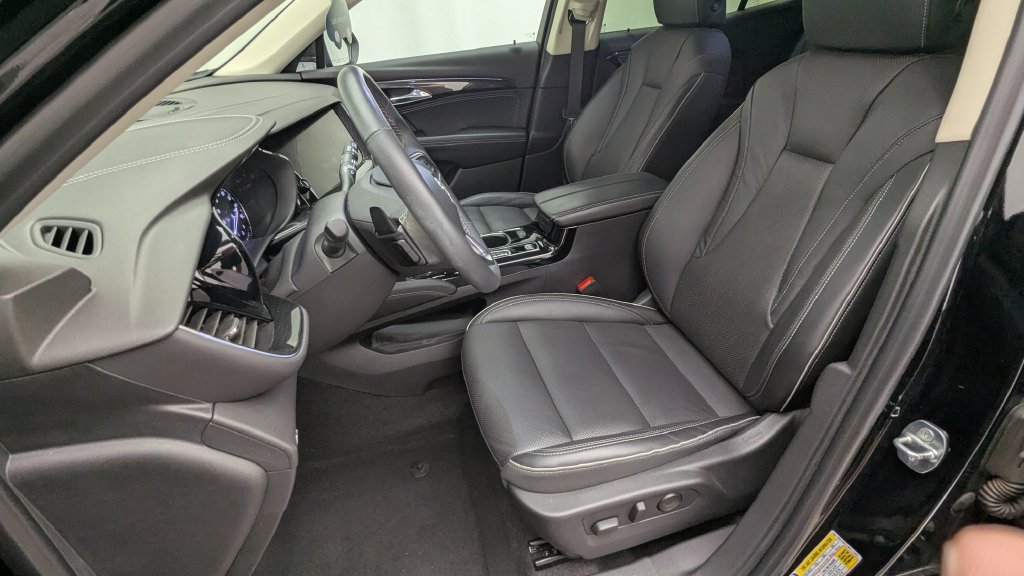 Used 2021 Buick Envision Essence FWD image 26