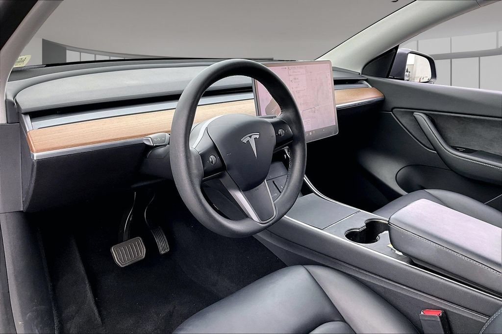 Used 2021 Tesla Model Y Long Range AWD/4WD image 15