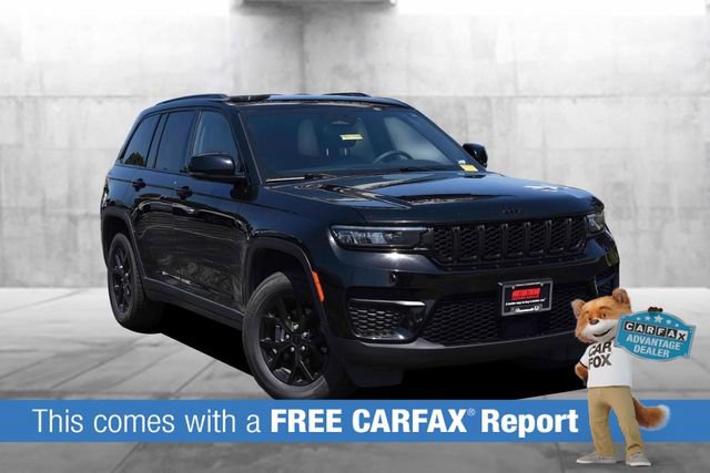 Used 2024 Jeep Grand Cherokee Altitude AWD/4WD image 2