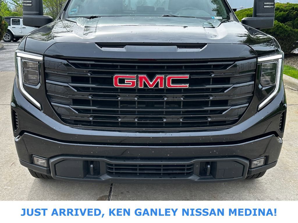 Used 2023 GMC Sierra 1500 Elevation AWD/4WD image 8