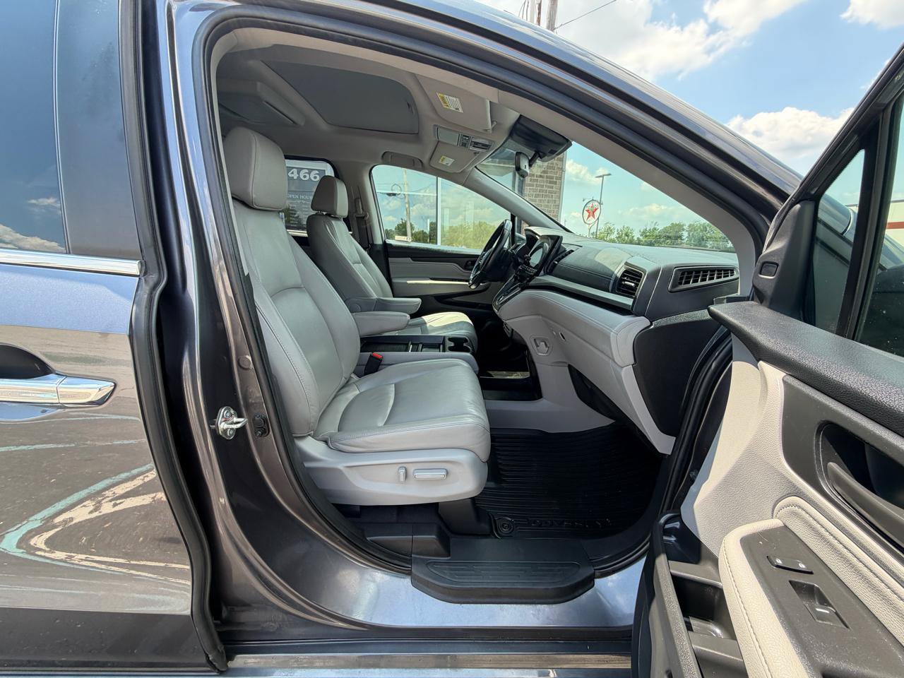 Used 2020 Honda Odyssey Touring image 34