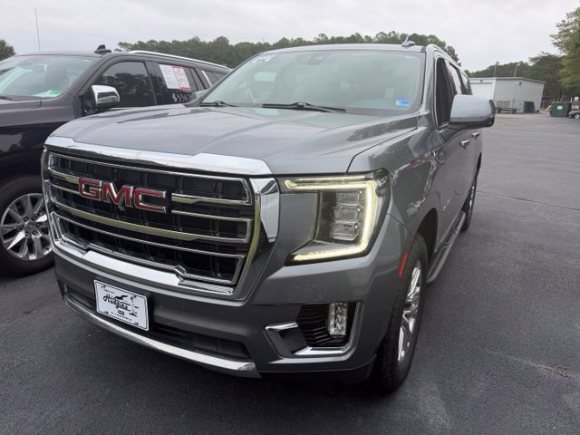 Certified 2022 GMC Yukon XL SLT w/ SLT Luxury Package AWD/4WD image 6