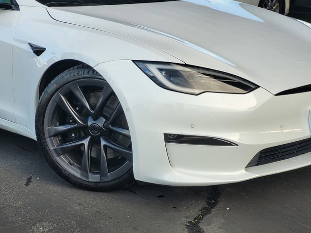Used 2022 Tesla Model S Plaid image 3