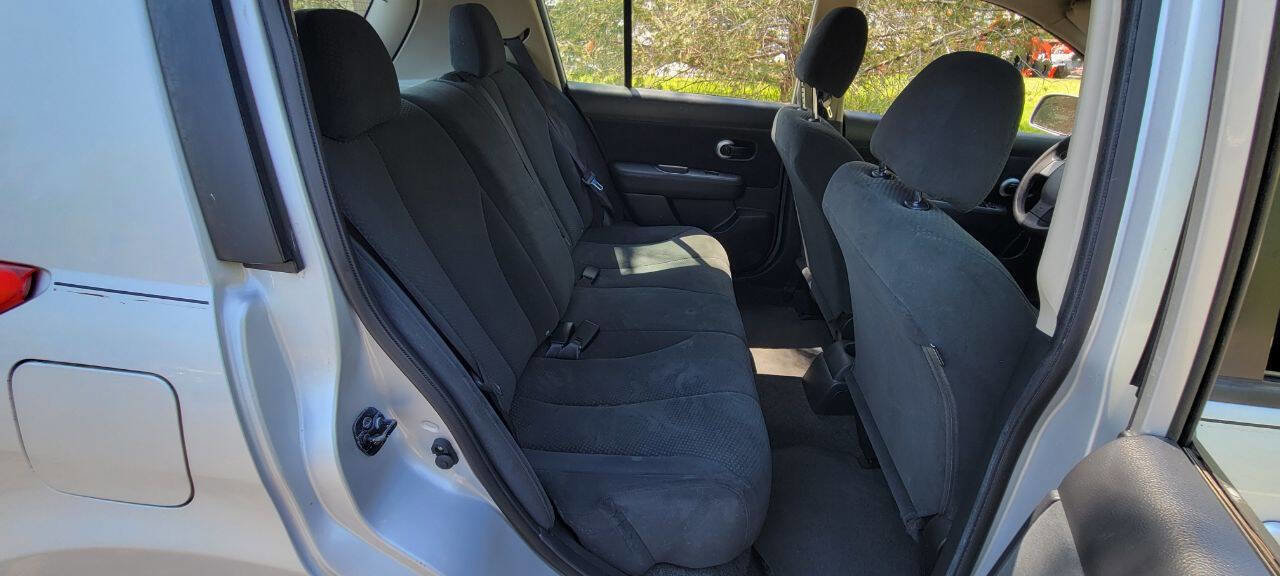 Used 2011 Nissan Versa 1.8 S w/ Plus Pkg FWD image 14
