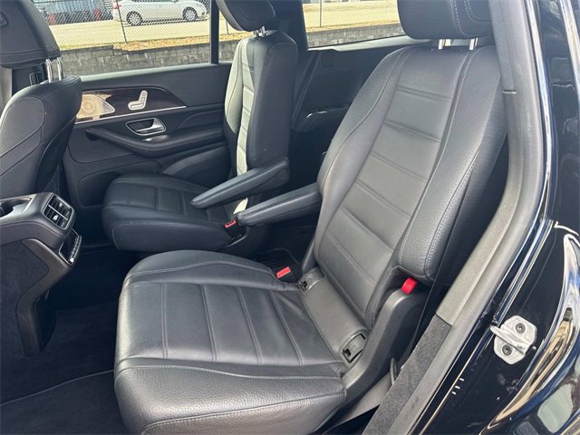 Used 2021 Mercedes-Benz GLS 450 4MATIC image 18