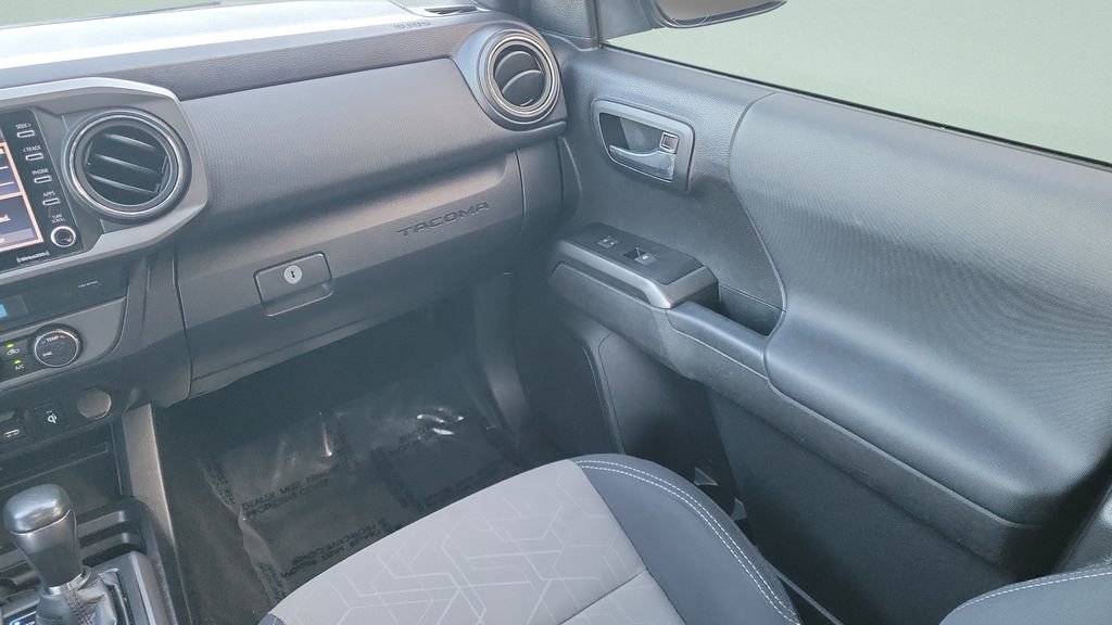 Used 2021 Toyota Tacoma TRD Sport image 13