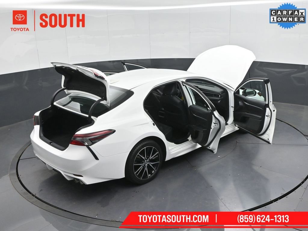 Used 2024 Toyota Camry SE image 54