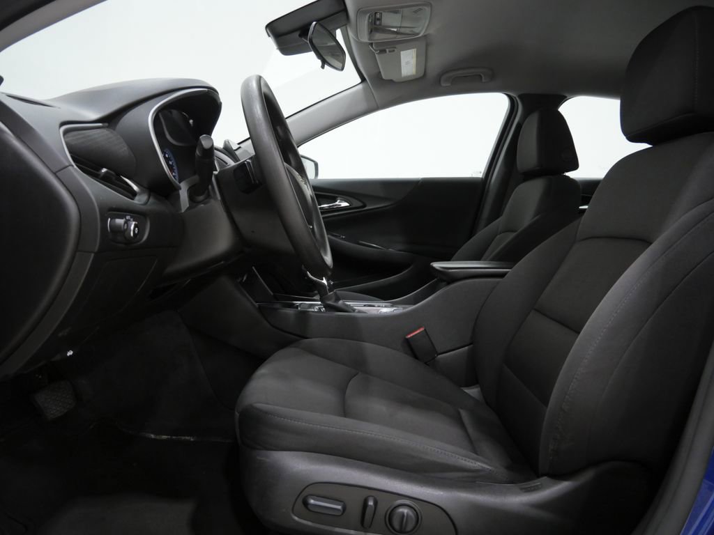 Used 2023 Chevrolet Malibu LT FWD image 11