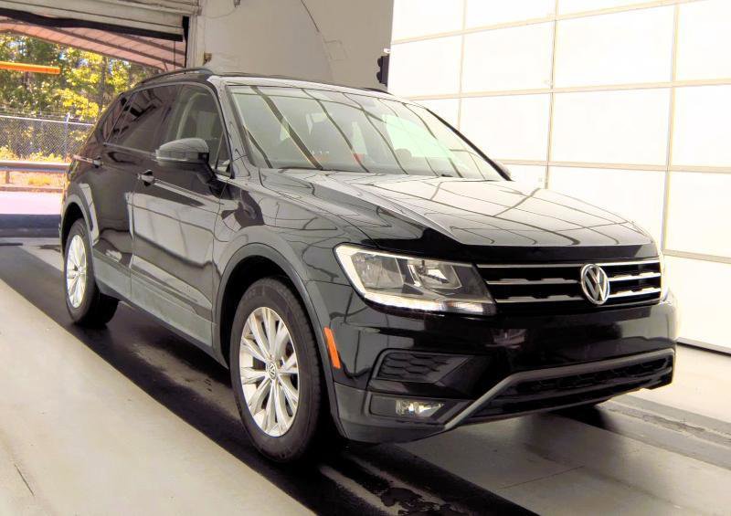 Used 2018 Volkswagen Tiguan S w/ Front Fog Lights Package FWD image 2