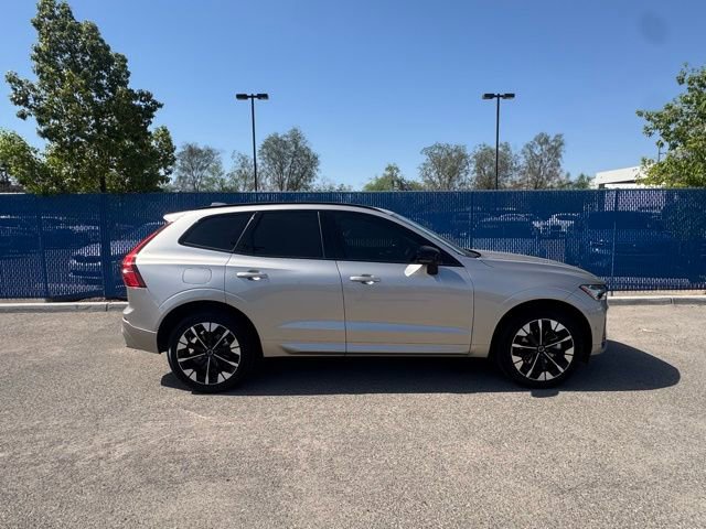 New 2026 Volvo XC60 B5 Plus w/ Climate Package image 3
