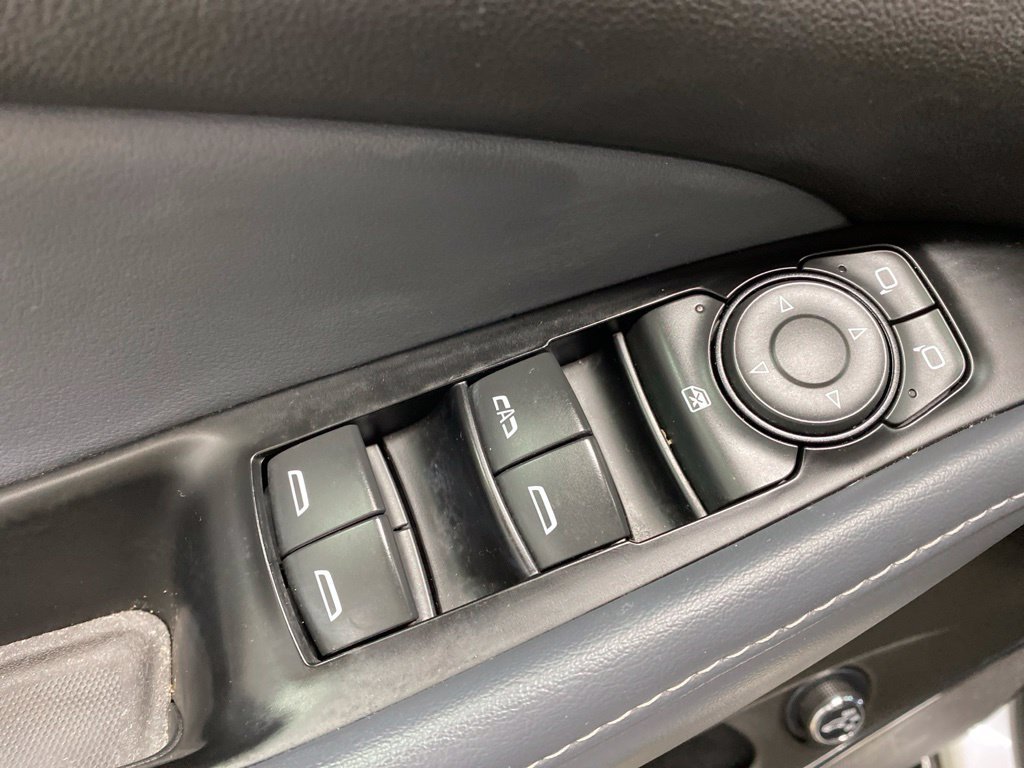 Used 2024 Buick Enclave Essence w/ Sport Touring Edition AWD/4WD image 29