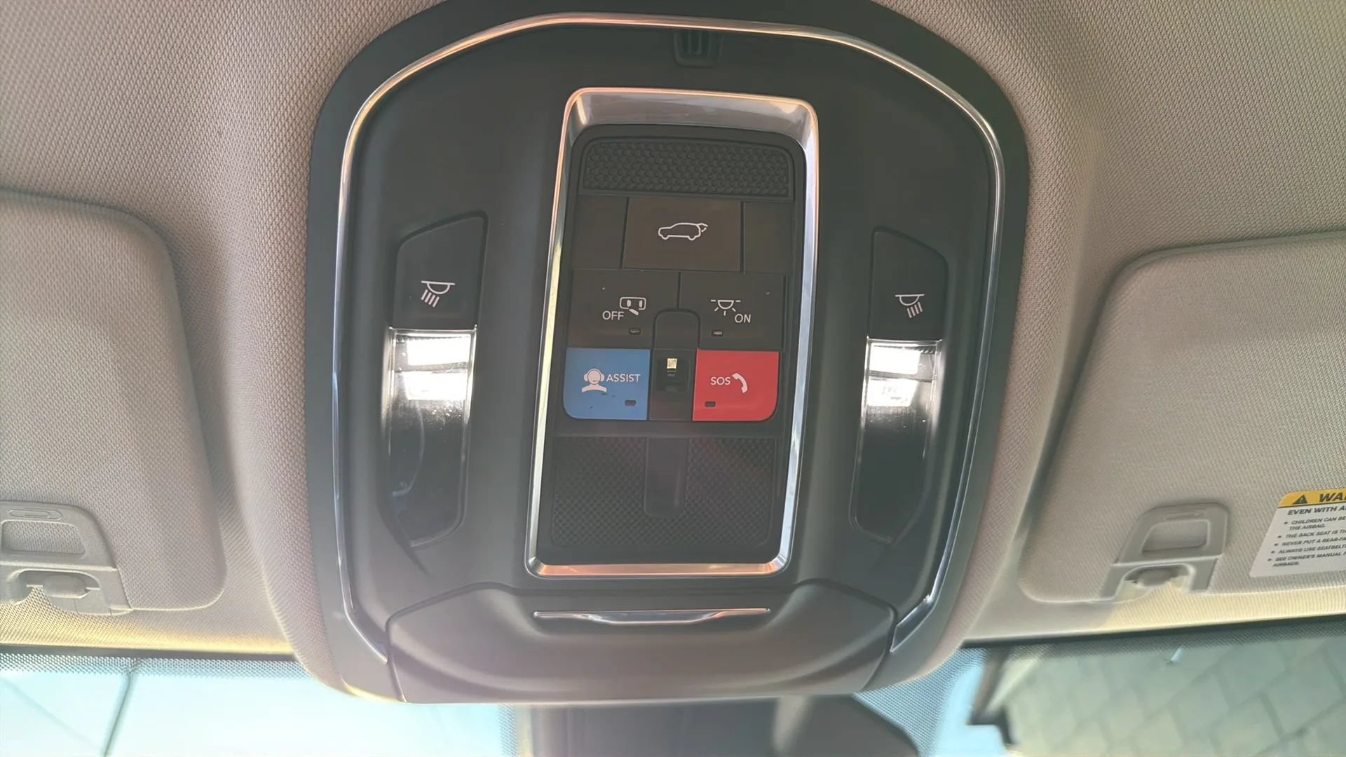 Used 2023 Jeep Grand Cherokee L Limited AWD/4WD image 29
