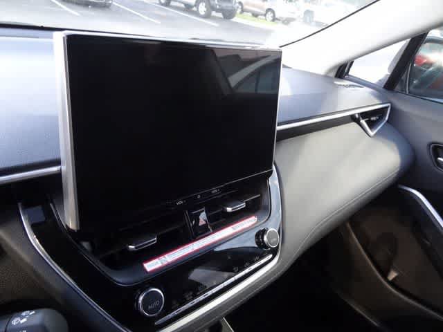 Certified 2026 Toyota Corolla Cross XLE FWD image 14