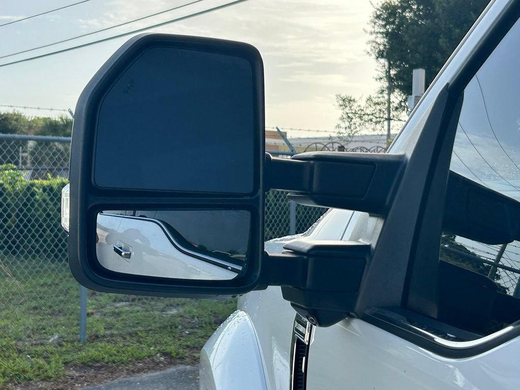 Used 2019 Ford F450 Platinum w/ Platinum Ultimate Package AWD/4WD image 19