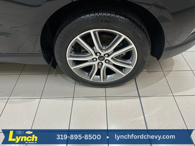 Used 2024 Ford Edge Titanium AWD/4WD image 30