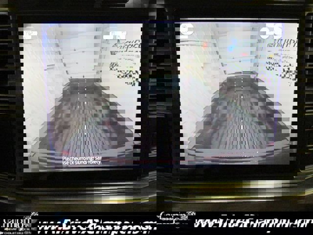 Used 2024 Ford F250 Lariat image 9