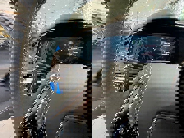 New 2024 Chevrolet Corvette Stingray Premium Cpe w/ Body-Color Dual Roof Package image 19