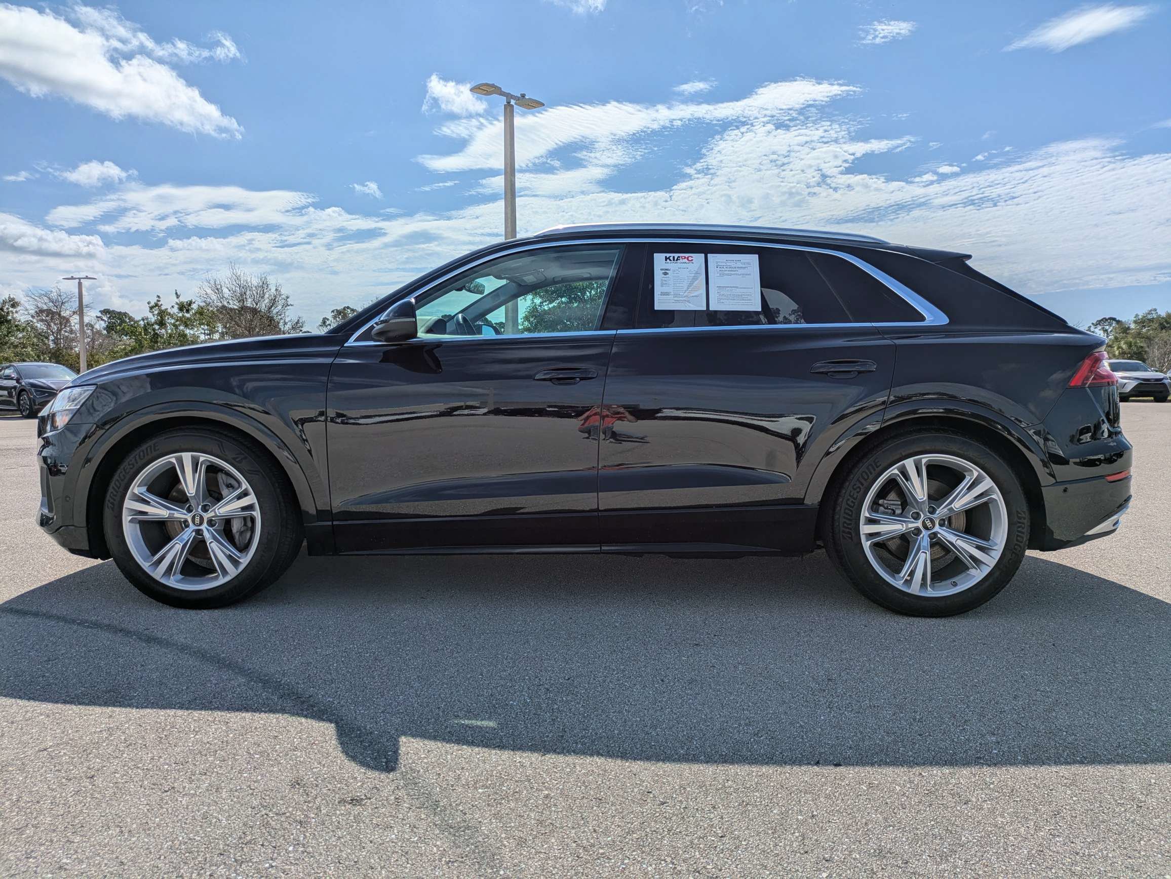 Used 2023 Audi Q8 Prestige AWD/4WD image 8