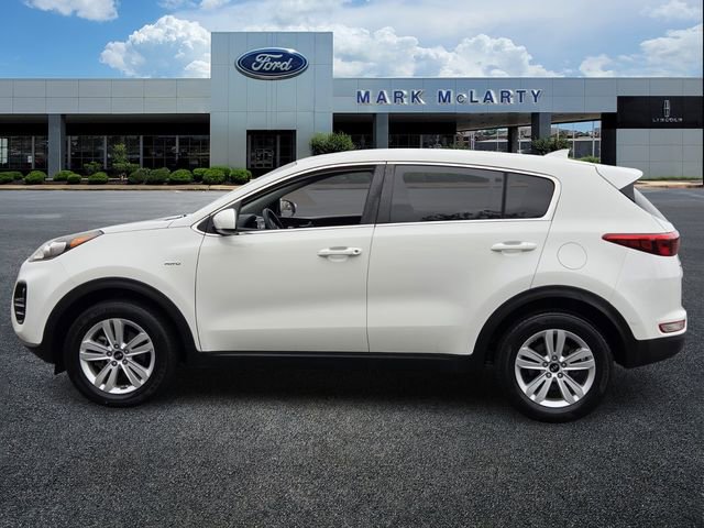 Used 2017 Kia Sportage LX image 2