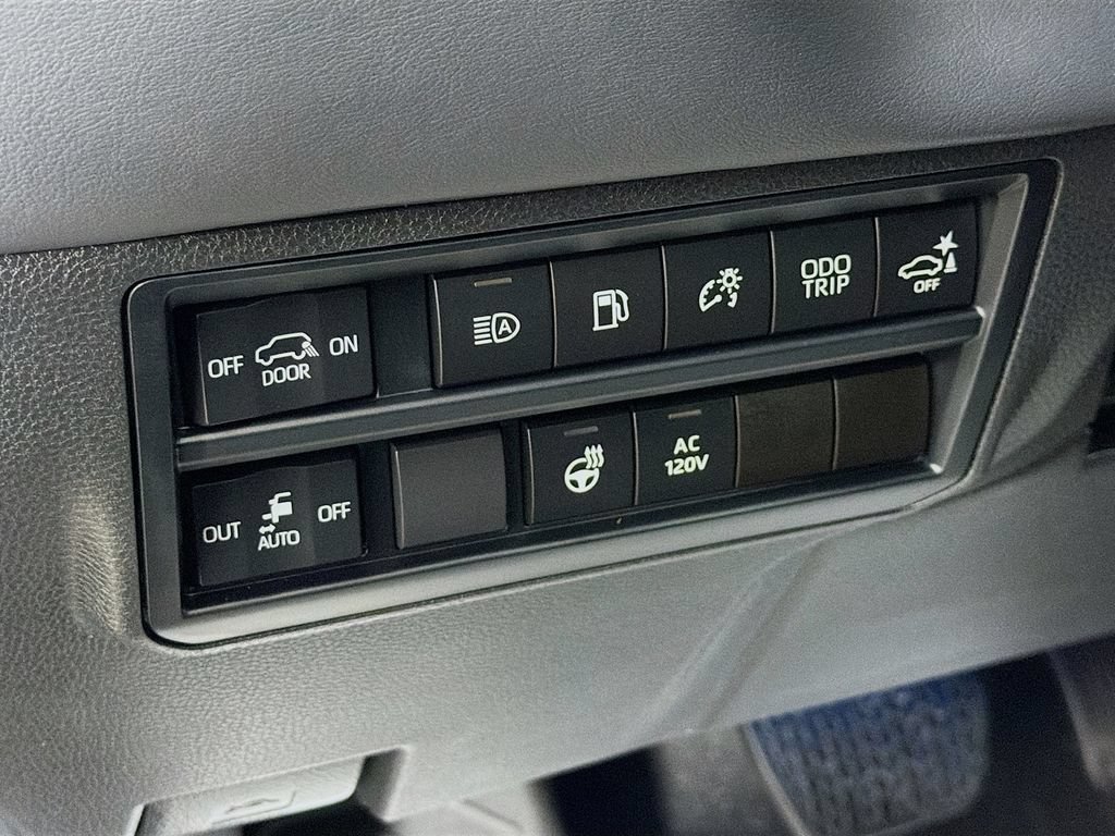 Used 2023 Toyota Sequoia Platinum AWD/4WD image 11