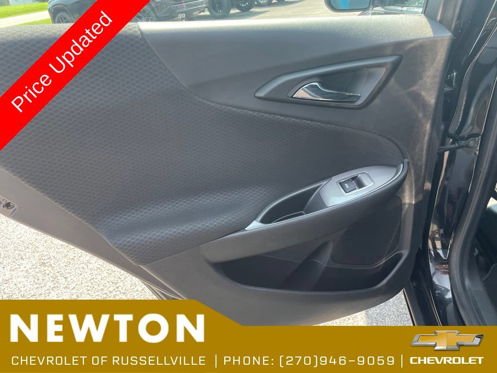 Used 2025 Chevrolet Malibu RS FWD image 33