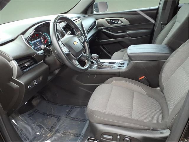 Used 2023 Chevrolet Traverse LT image 11