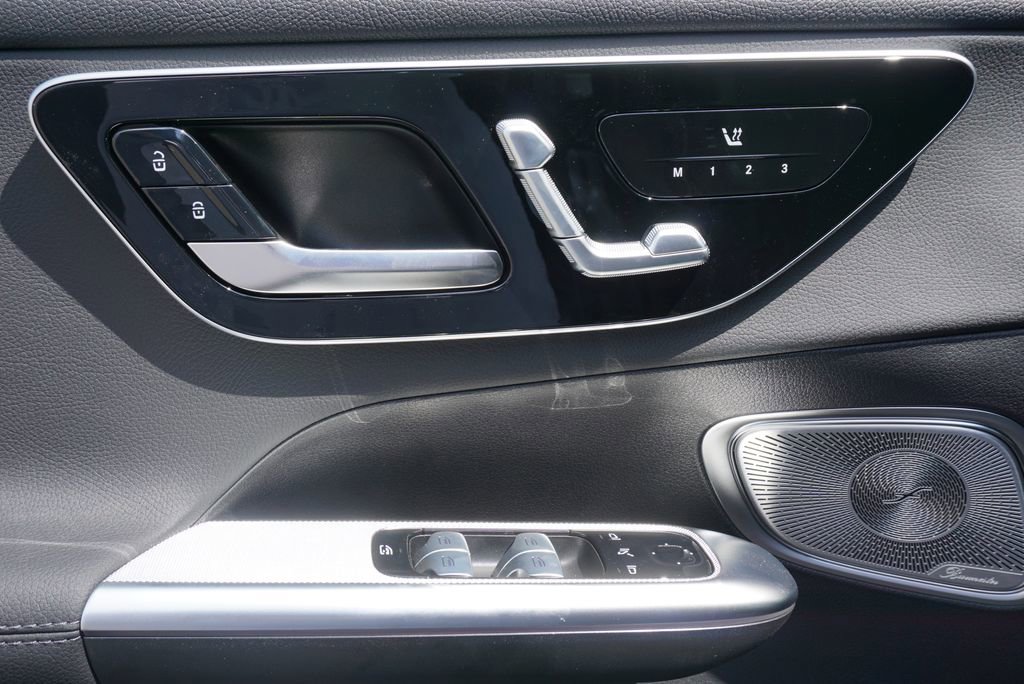 Certified 2025 Mercedes-Benz GLC 300 4MATIC image 22