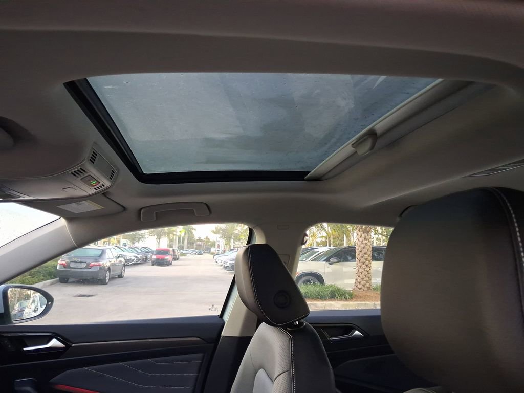 New 2026 Volkswagen Jetta SEL image 8