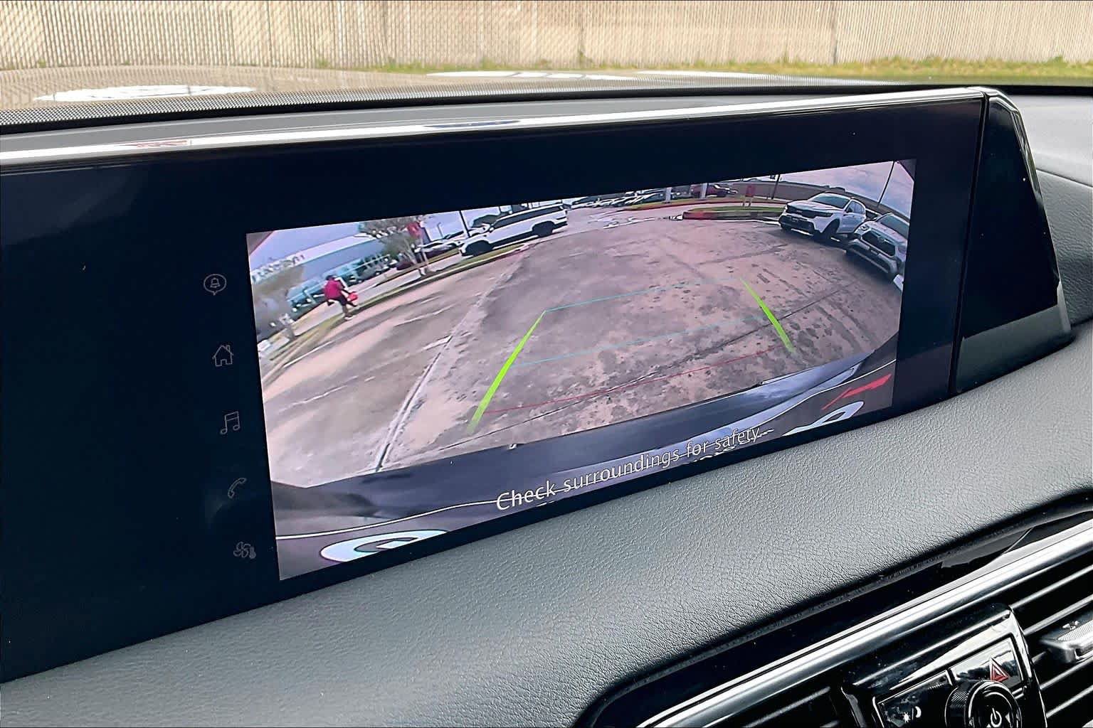 Used 2025 Nissan Armada SV AWD/4WD image 27