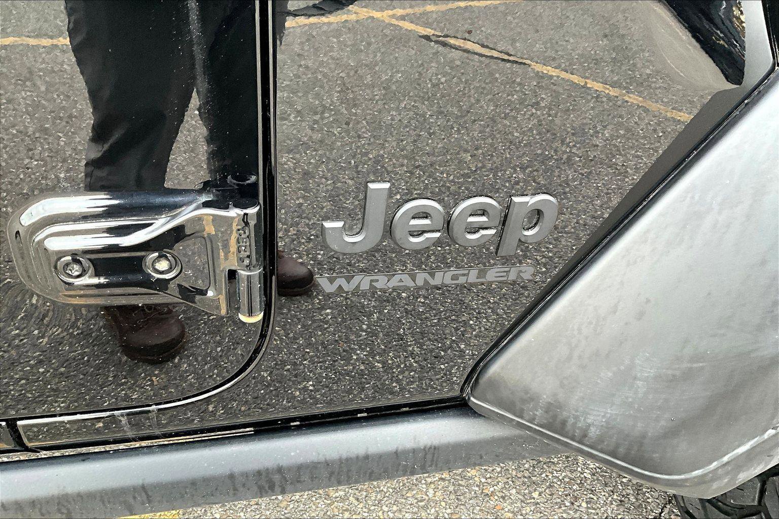 Used 2022 Jeep Wrangler Willys image 8