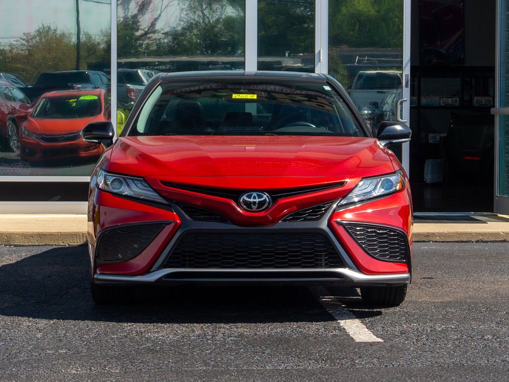 Used 2022 Toyota Camry XSE image 10