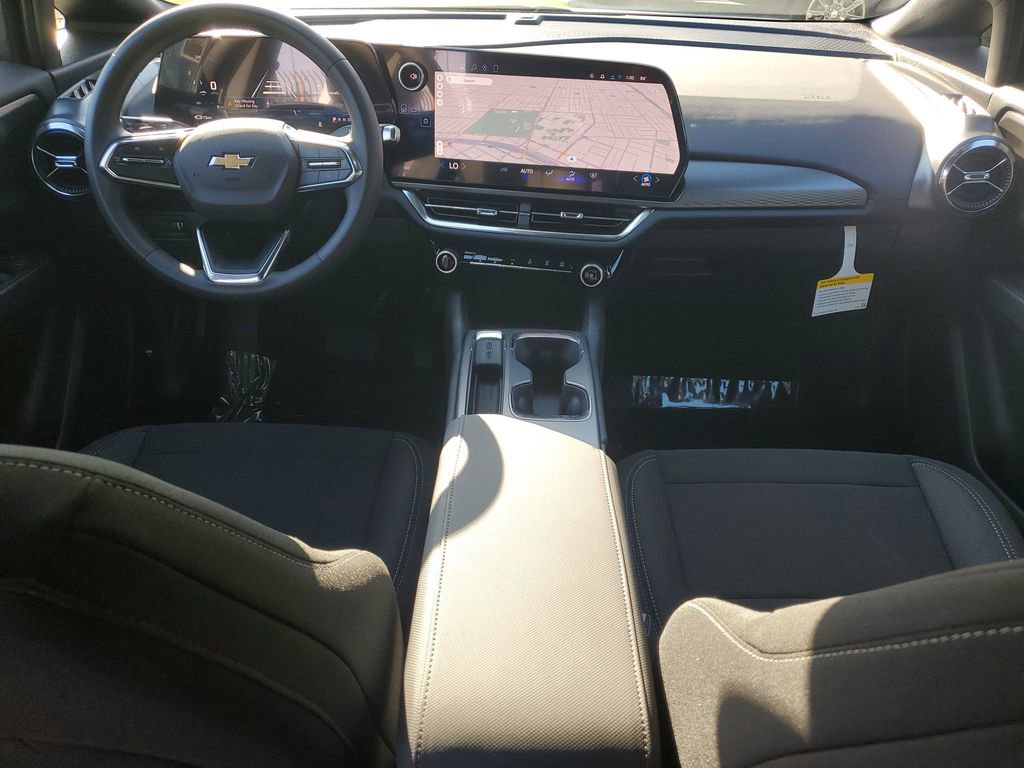 New 2026 Chevrolet Equinox EV LT image 9