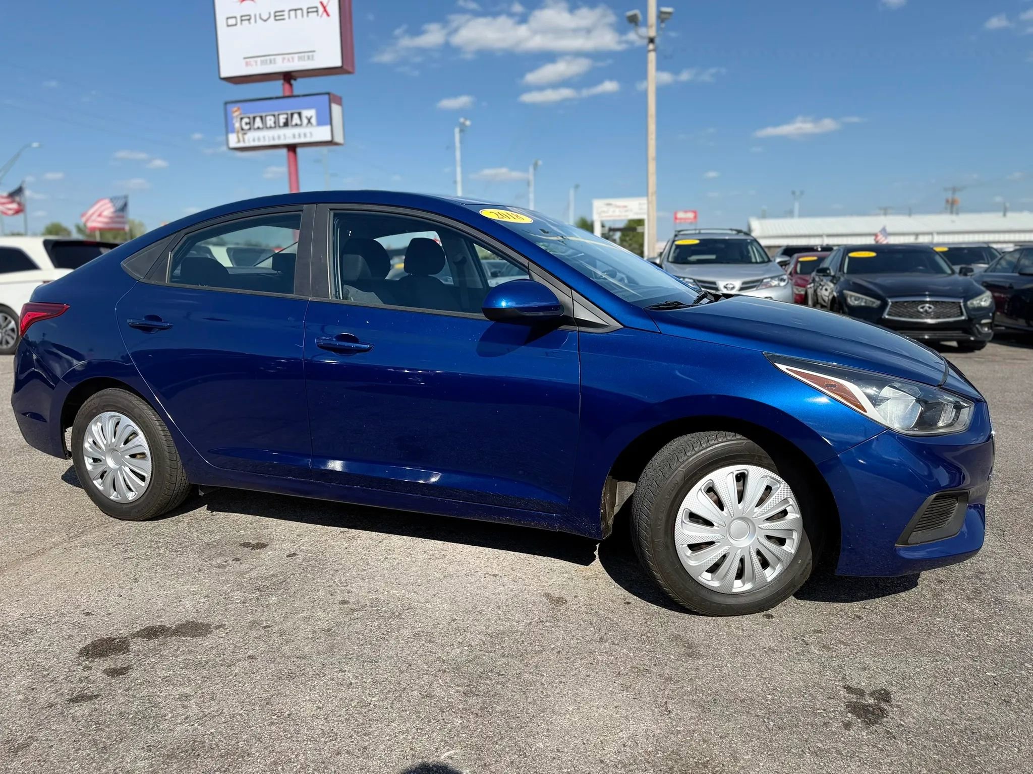 Used 2018 Hyundai Accent SE FWD image 2