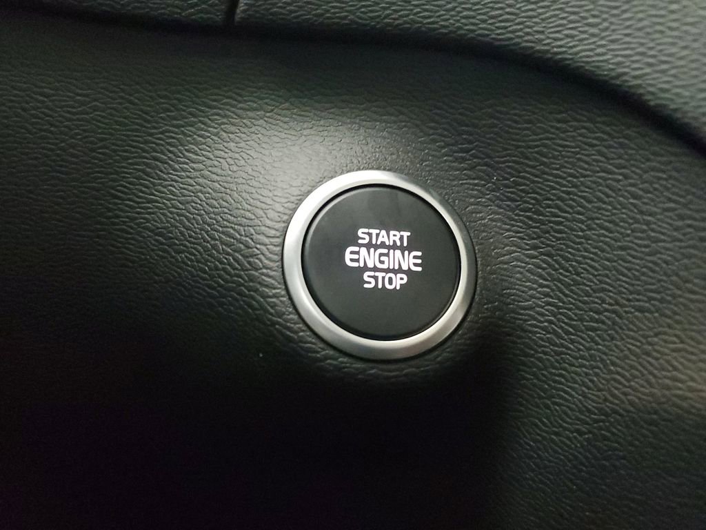 New 2026 Volvo XC40 B5 Core image 33