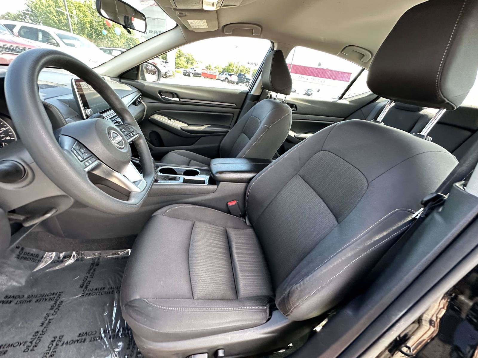 Used 2024 Nissan Altima 2.5 SV FWD image 20