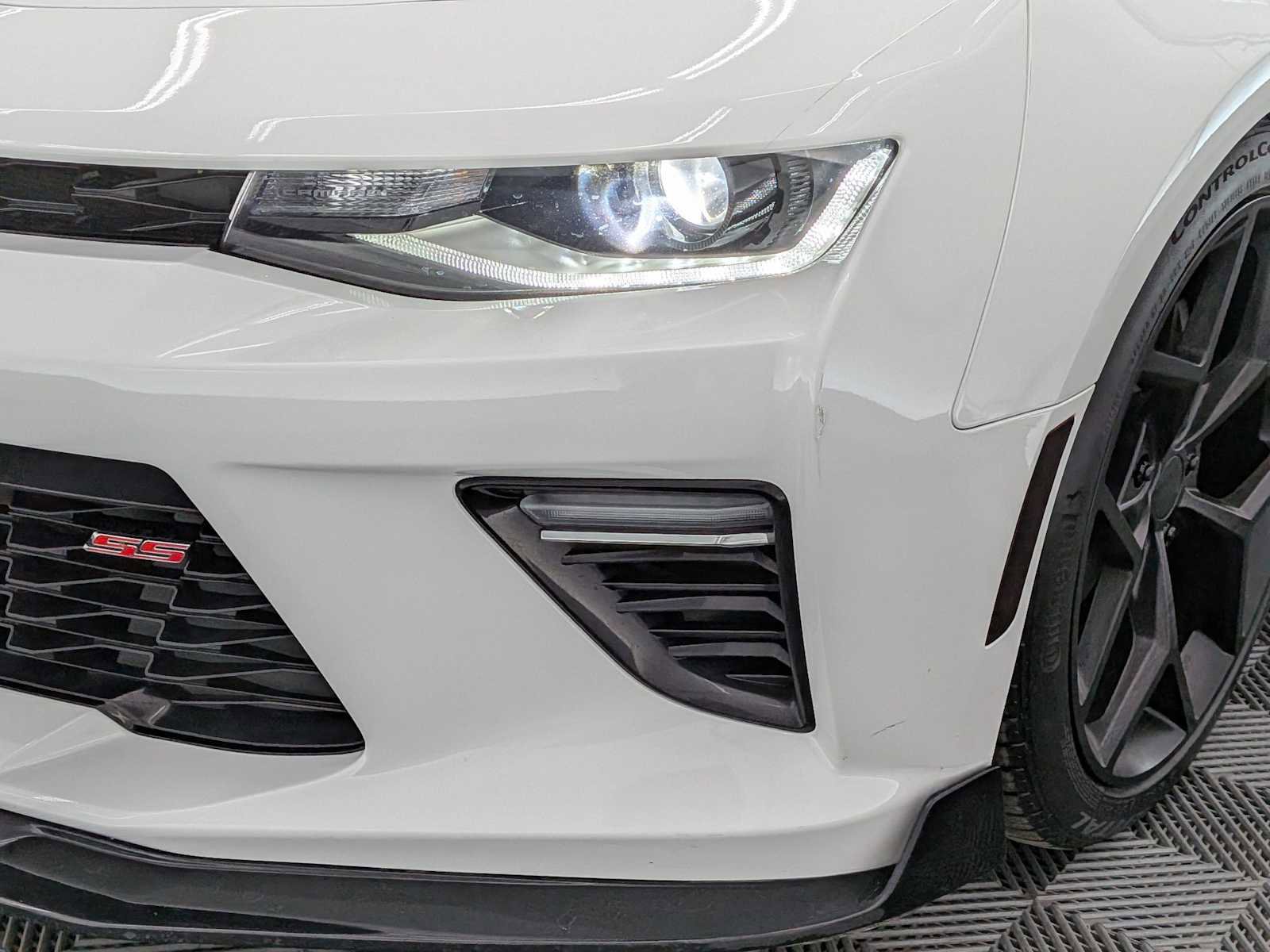Used 2016 Chevrolet Camaro SS image 9